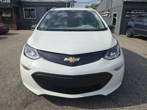 Used 2017 Chevrolet Bolt Premier w/ Driver Confidence II Package FWD image 2