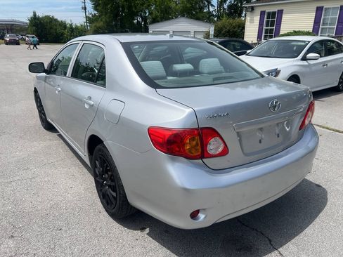 Used 2010 Toyota Corolla LE FWD image 7
