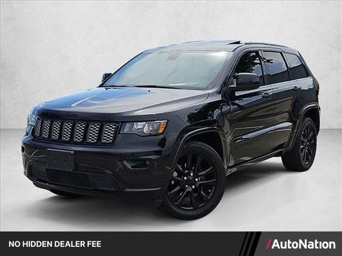 Used 2019 Jeep Grand Cherokee Altitude RWD image 1