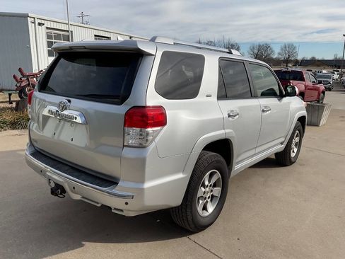 Used 2013 Toyota 4Runner SR5 image 10
