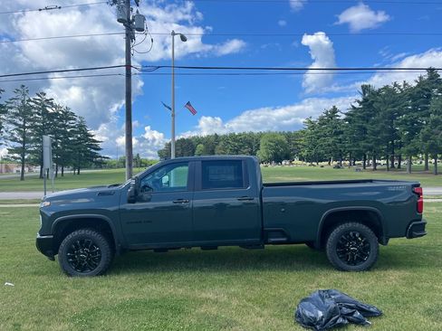 New 2026 Chevrolet Silverado 2500 LT w/ Trail Boss Package AWD/4WD image 8