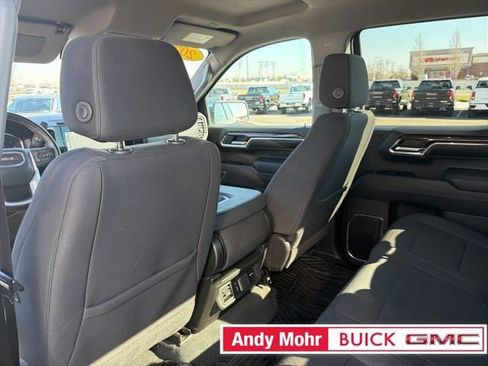Used 2024 GMC Sierra 1500 SLE image 25