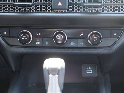 Used 2025 Honda HR-V Sport image 21