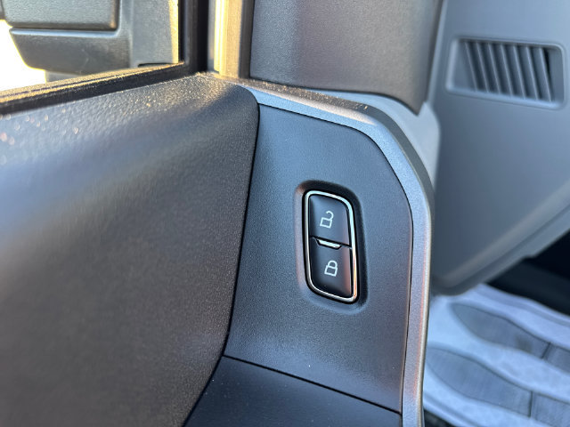 Certified 2025 Ford F250 XL w/ STX Appearance Package AWD/4WD image 12