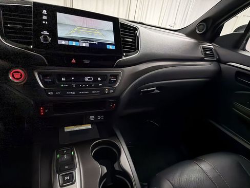 Used 2022 Honda Pilot TrailSport image 21