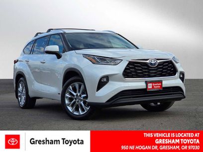 Used 2023 Toyota Highlander Limited