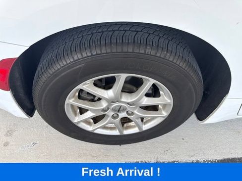 Used 2025 Chrysler Pacifica Select FWD image 21