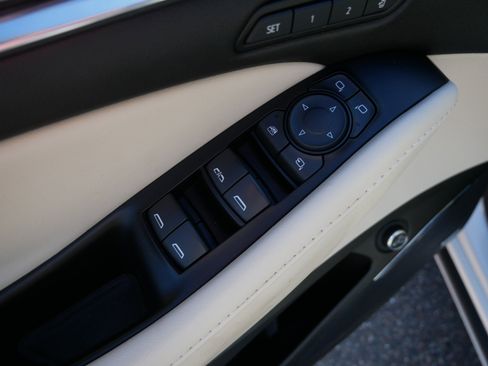 Certified 2023 Buick Enclave Avenir w/ Trailering Package, 5000 lbs. image 23