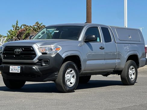 Used 2019 Toyota Tacoma 2WD Access Cab image 8