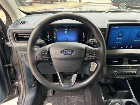 New 2025 Ford Maverick XL image 13