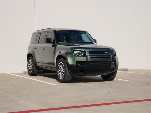 New 2026 Land Rover Defender 110 X-Dynamic SE image 2