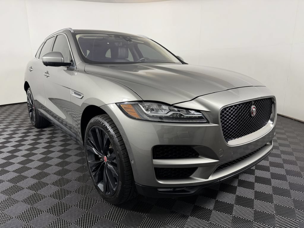 Used 2019 Jaguar F-PACE Portfolio AWD/4WD image 3