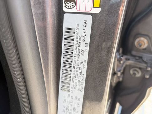 Used 2019 RAM 1500 Laramie w/ Sport Appearance Package AWD/4WD image 41