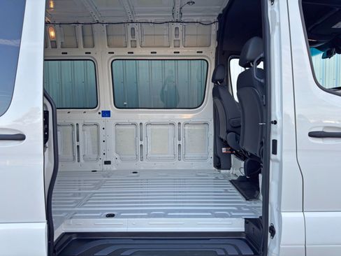 Used 2025 Mercedes-Benz Sprinter 3500 w/ Charging Package, Dashboard image 37