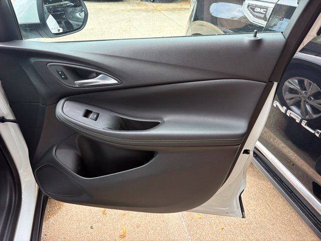 Used 2024 Buick Encore GX Preferred AWD/4WD image 22