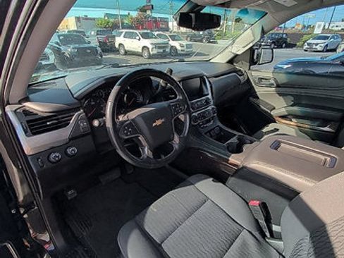 Used 2018 Chevrolet Tahoe LS w/ Skid Plate Package AWD/4WD image 17