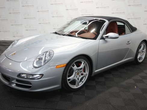 Used 2006 Porsche 911 Carrera S RWD image 2