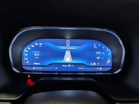 Used 2023 Chevrolet Suburban Z71 w/ Luxury Package image 9