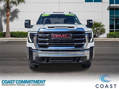 Certified 2024 GMC Sierra 2500 SLE w/ SLE Convenience Package image 2