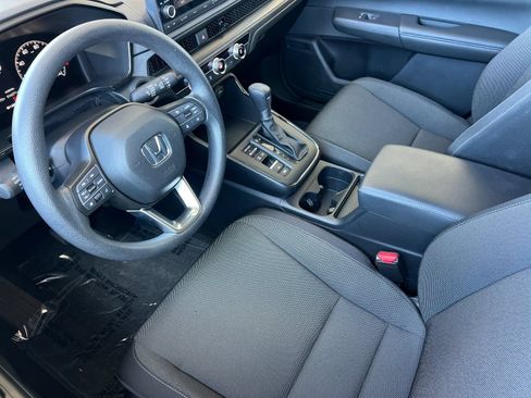 Used 2025 Honda CR-V LX image 10