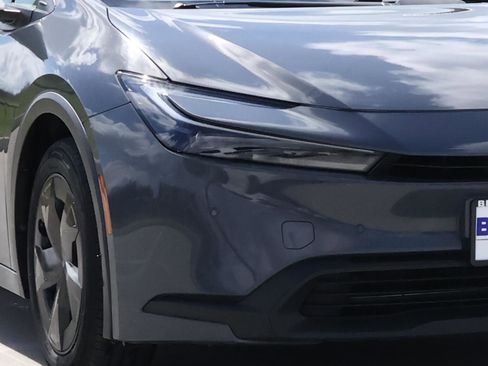 Used 2023 Toyota Prius LE image 7