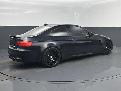 Used 2013 BMW M3 Coupe w/ Premium Pkg RWD image 3