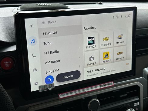 Used 2024 Toyota Tacoma TRD Sport w/ TRD Sport Upgrade Package image 15