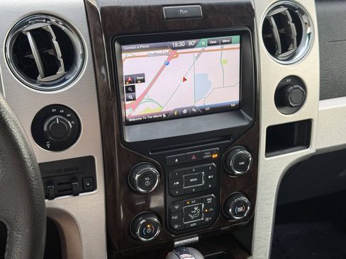 Used 2013 Ford F150 Platinum AWD/4WD image 25