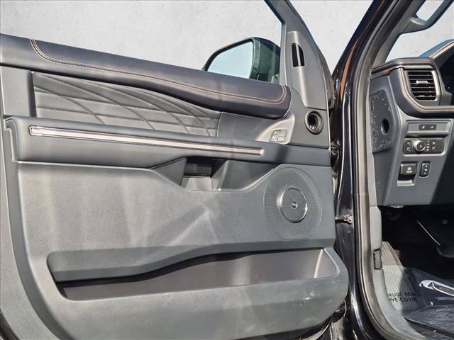 Used 2022 Ford Expedition Platinum AWD/4WD image 10