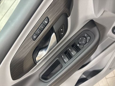 Used 2020 GMC Terrain SLT w/ Preferred Package image 22