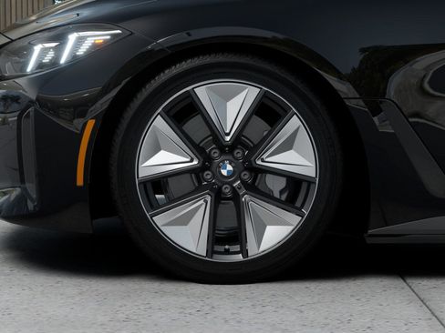 New 2026 BMW i4 xDrive40i AWD/4WD image 7