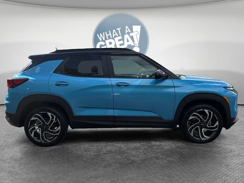Used 2025 Chevrolet TrailBlazer RS w/ Convenience Package AWD/4WD image 2