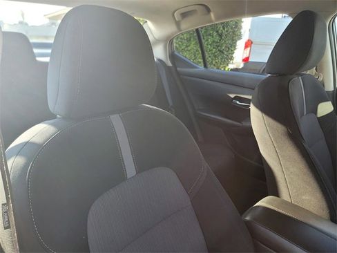 Used 2022 Nissan Sentra SV image 14