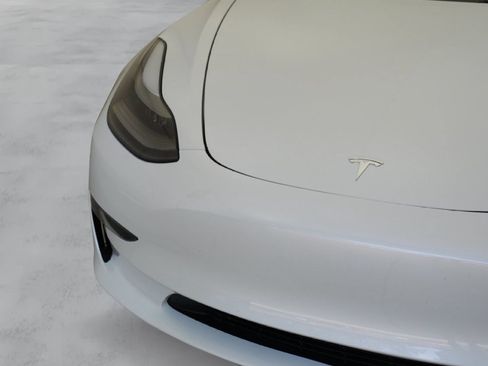 Used 2023 Tesla Model 3 Standard Range RWD image 38