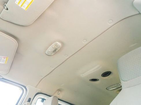 Used 2014 Ford E-350 and Econoline 350 XLT image 21