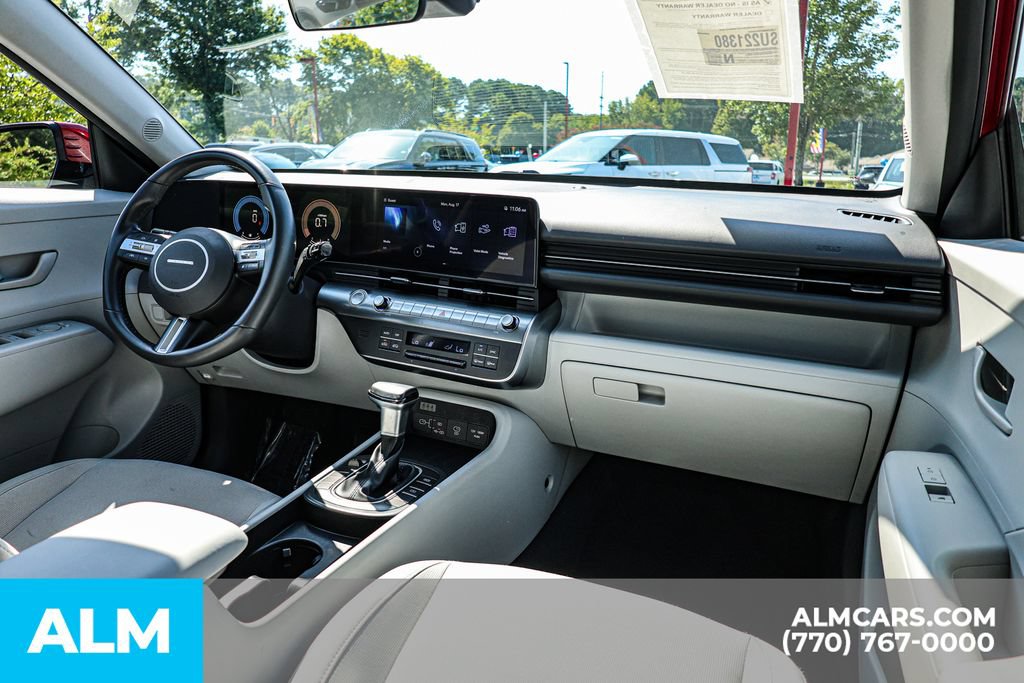 Used 2025 Hyundai Kona SEL FWD image 29