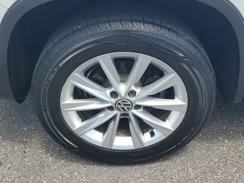 Used 2015 Volkswagen Tiguan SE FWD image 5
