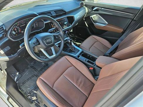 Used 2025 Audi Q3 2.0T Premium w/ Convenience Package image 9