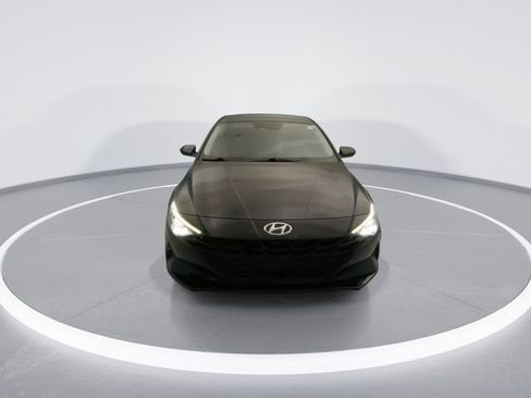 Used 2023 Hyundai Elantra SEL FWD image 9