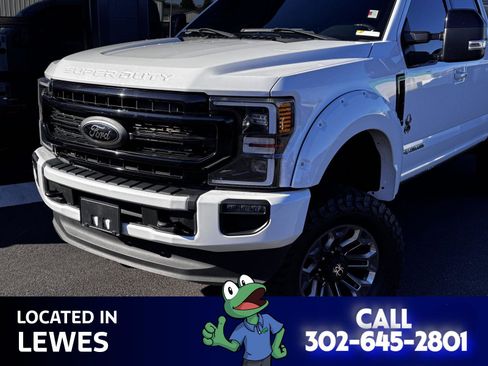 Used 2022 Ford F250 Lariat w/ Black Appearance Package image 2