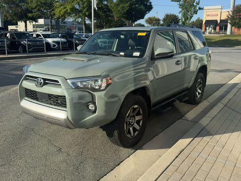 Used 2023 Toyota 4Runner TRD Off-Road Premium w/ Moonroof Package AWD/4WD image 7