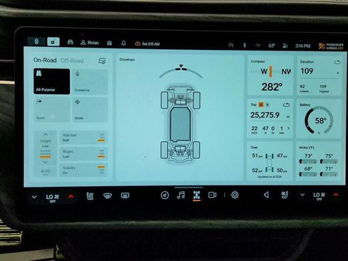 Used 2024 Rivian R1S Adventure AWD/4WD image 18