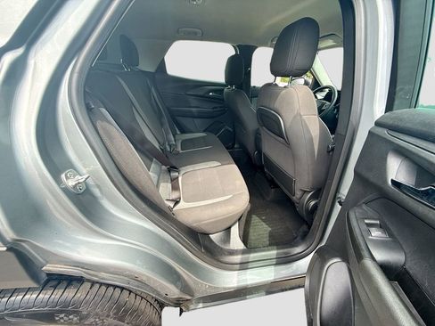 Used 2024 Chevrolet TrailBlazer LS FWD image 27