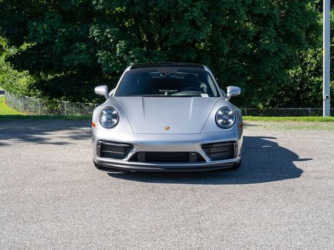 Certified 2024 Porsche 911 Carrera GTS RWD image 10