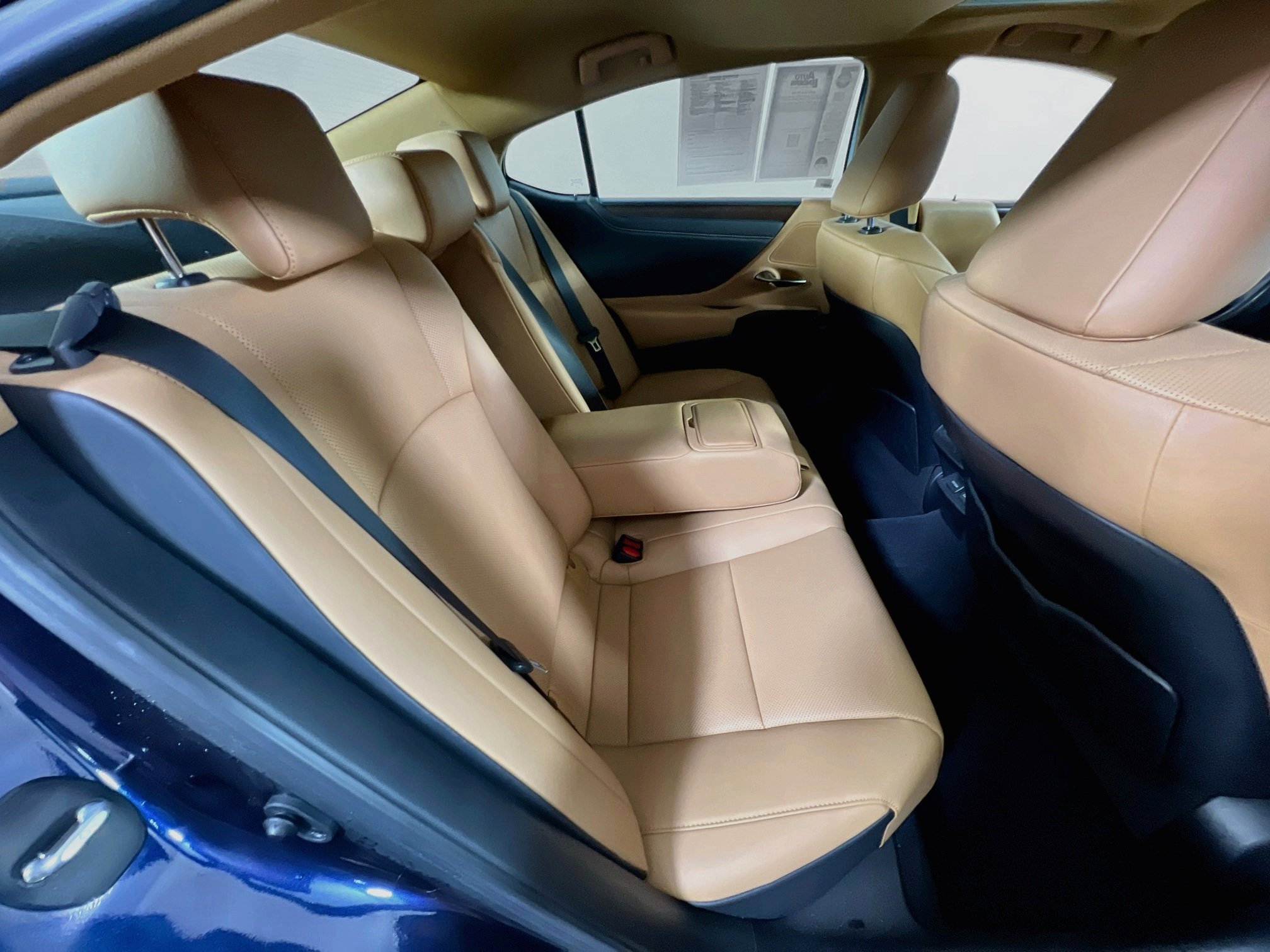 Used 2024 Lexus ES 350 w/ Premium Package FWD image 26