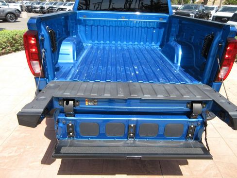 Used 2023 GMC Sierra 1500 Elevation AWD/4WD image 28