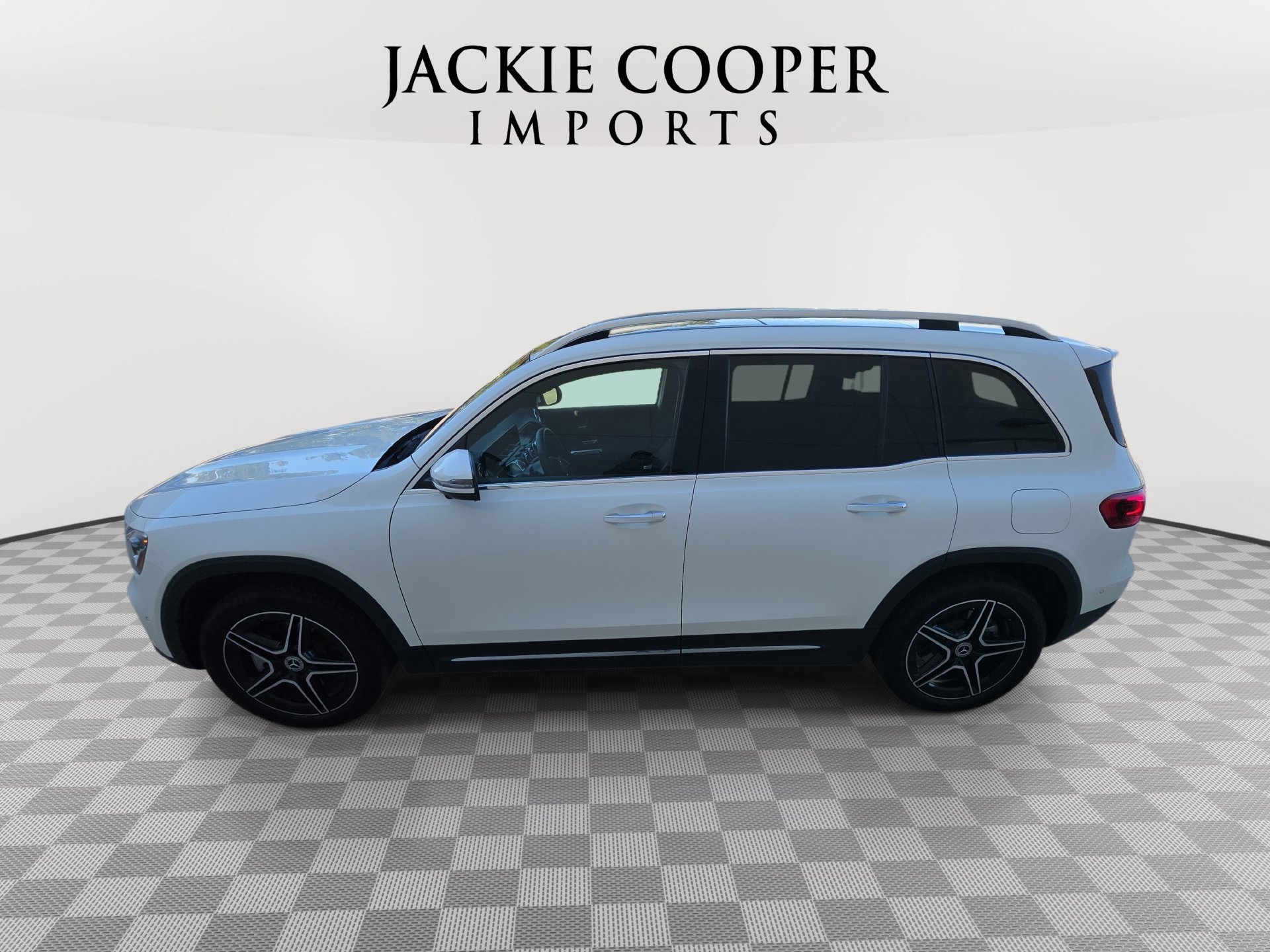Used 2026 Mercedes-Benz GLB 250 image 8