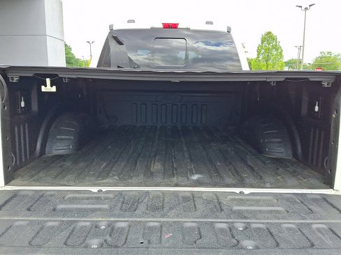 Certified 2022 Ford F250 Lariat w/ Tremor Off-Road Package AWD/4WD image 29