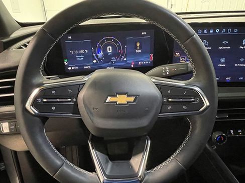 Used 2025 Chevrolet Traverse LT w/ LPO, Floor Liner Package AWD/4WD image 35