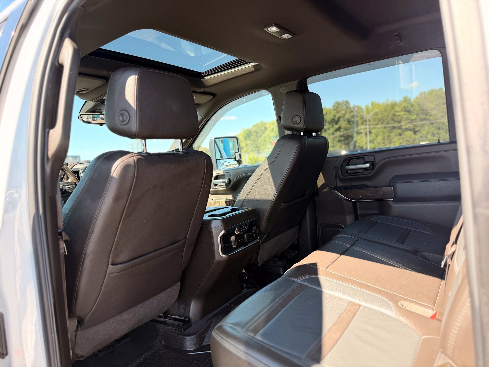 Used 2021 GMC Sierra 3500 Denali w/ Denali Ultimate Package AWD/4WD image 20